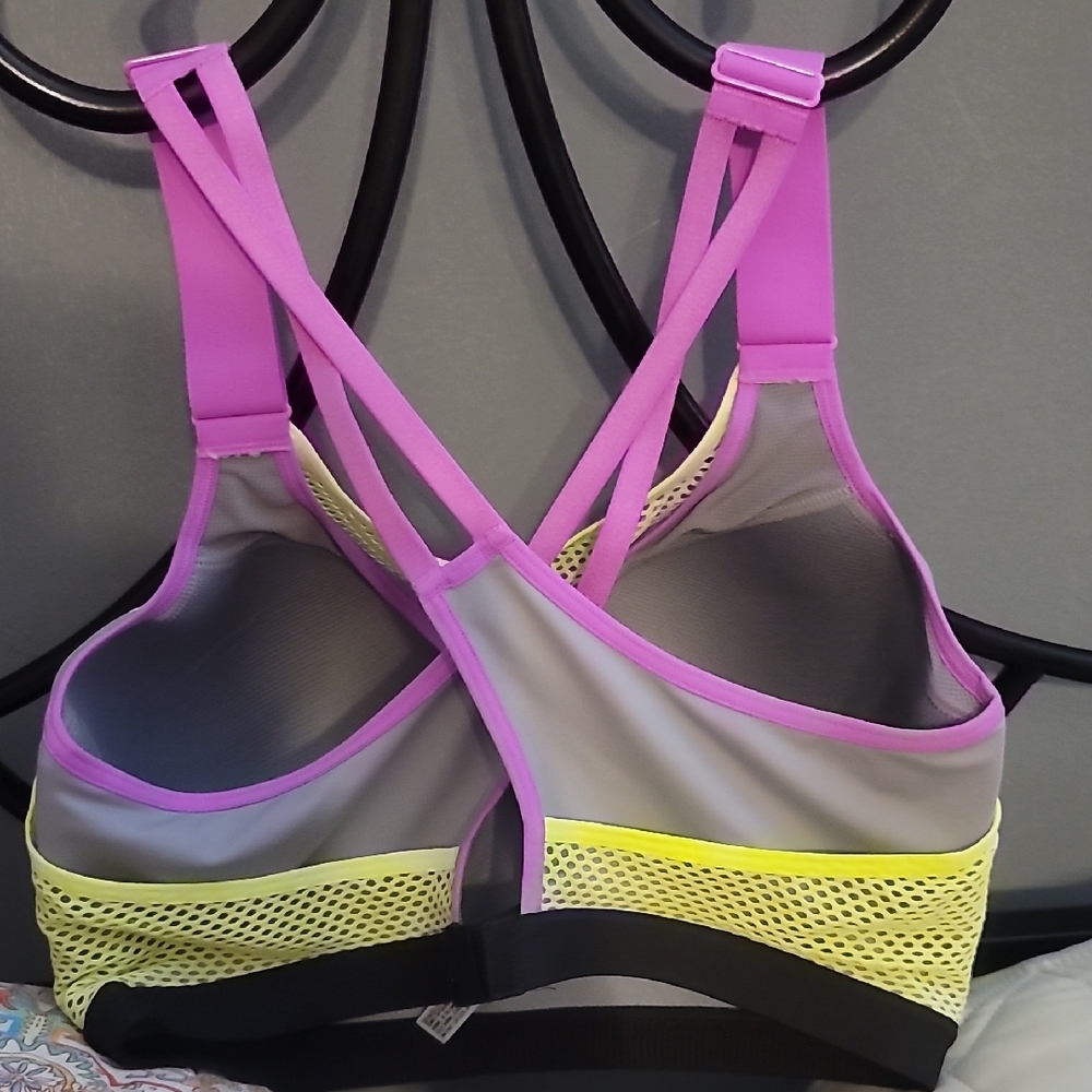 NWOT VSX Sports bra